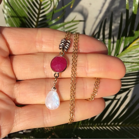 Sundance charm Ruby Moonstone necklace - Picture 3 of 9